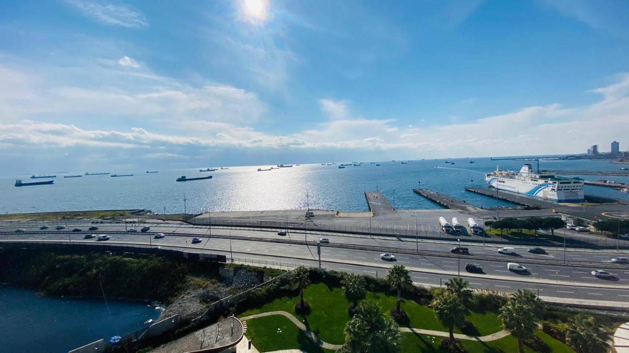 Lux 2 Room Suite Apartment With Seaview In Center - Istanbul — Photos 2